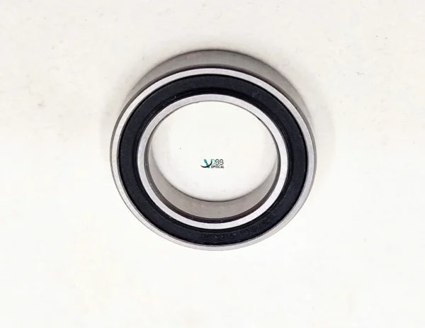 Ball bearing lens clamp M24