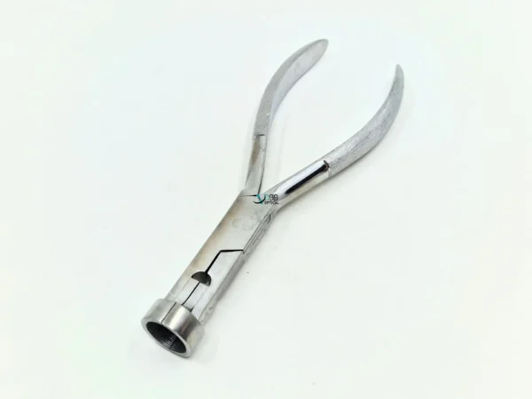 Essilor Deblocker Pliers N82A03